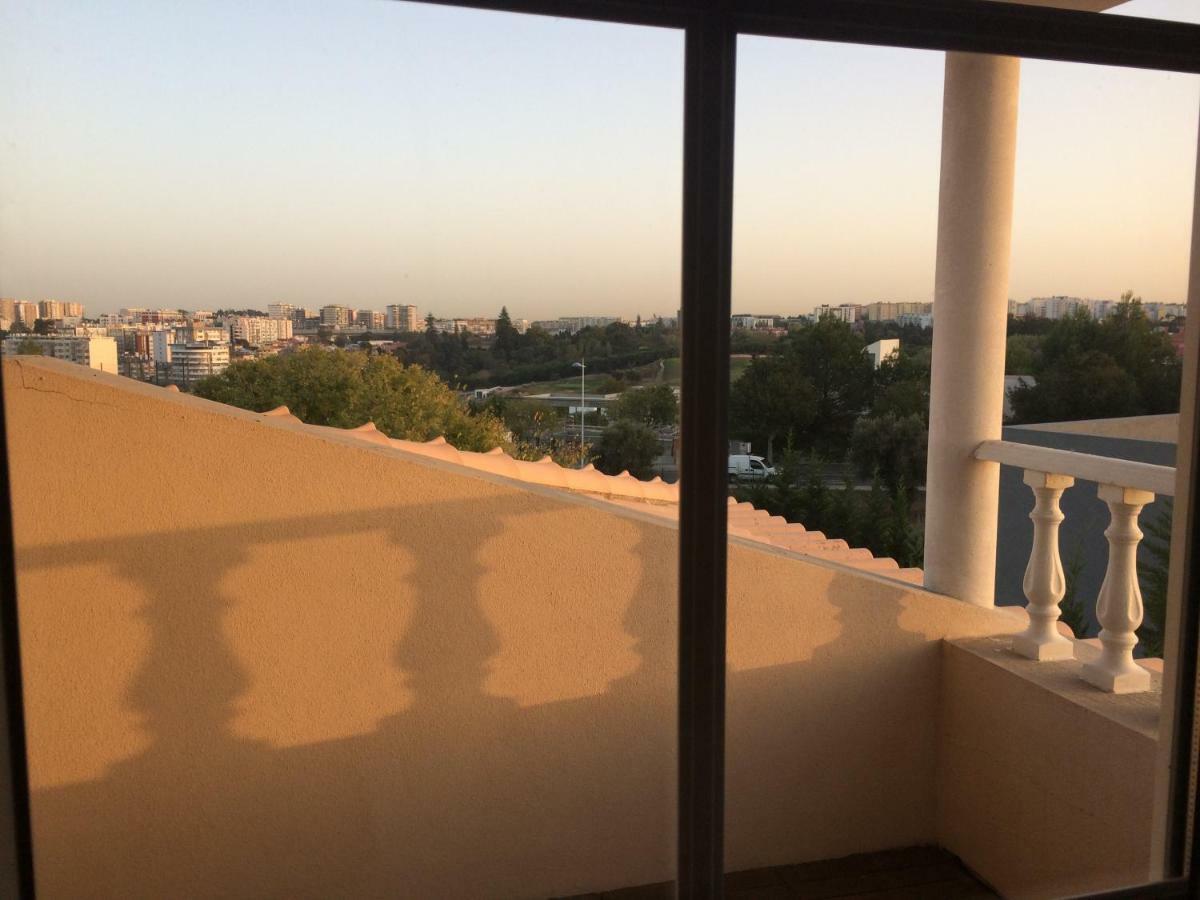 Sunny Suites Golf And Free Parking Guest House Lisboa Екстериор снимка